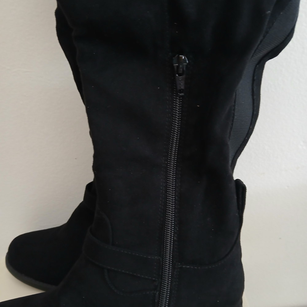 Black Knee-High Women's Boots Size 6.5 New - Picture 3 of 12